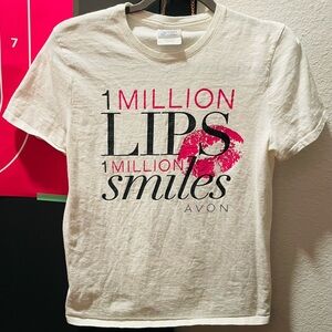 Avon 100% Cotton White T-Shirt with Red Graphic